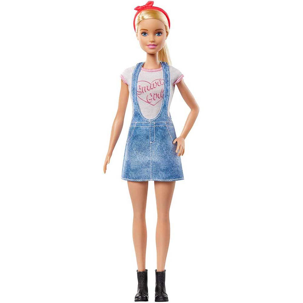  Barbie Doll & Accessories, Made to Move Career