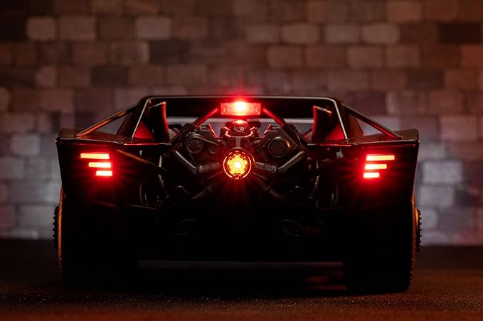 Batman & Batmobile 1:18 Scale Die-cast Vehicle with Lights