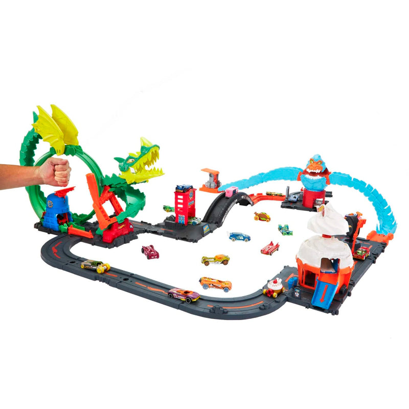 Hot Wheels City Bundle with 4 Playsets & Cars